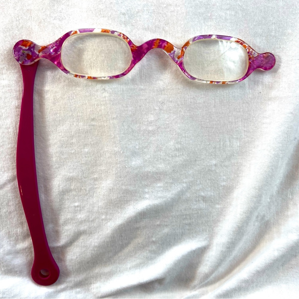 Opera Reading Glasses Collapsible Vintage one arm butterfly or bat wing style